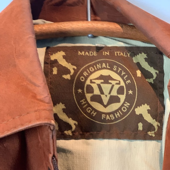 Men’s brown suede jacket by High Fashion, crafted in Italy. - Picture 2 of 5